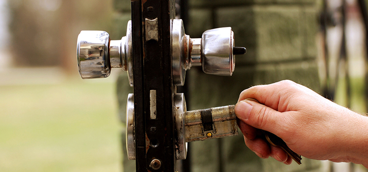 front door latch repair Inglewood